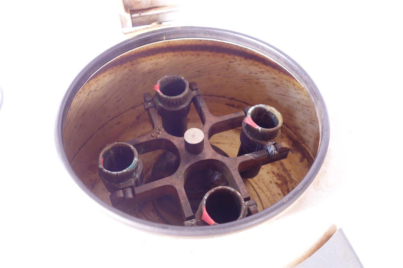 IEC Centra CL2 Centrifuge with 221 Rotor + Tubes 