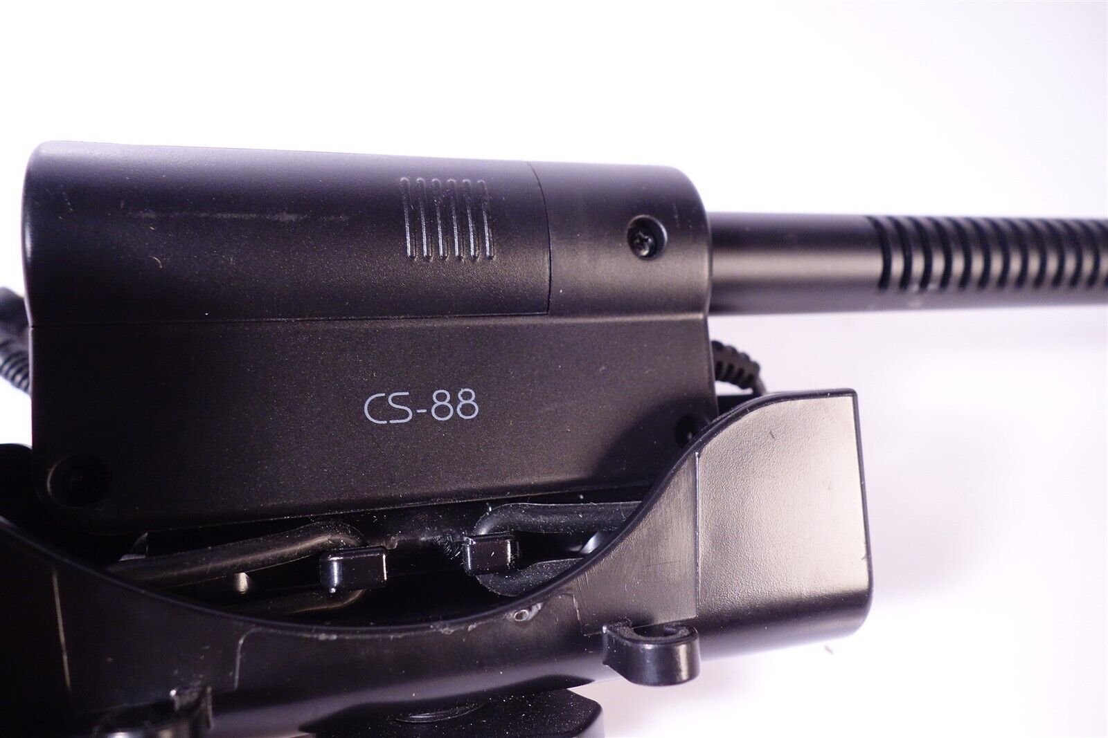 Senal CS-88 DSLR-Video Shotgun Microphone