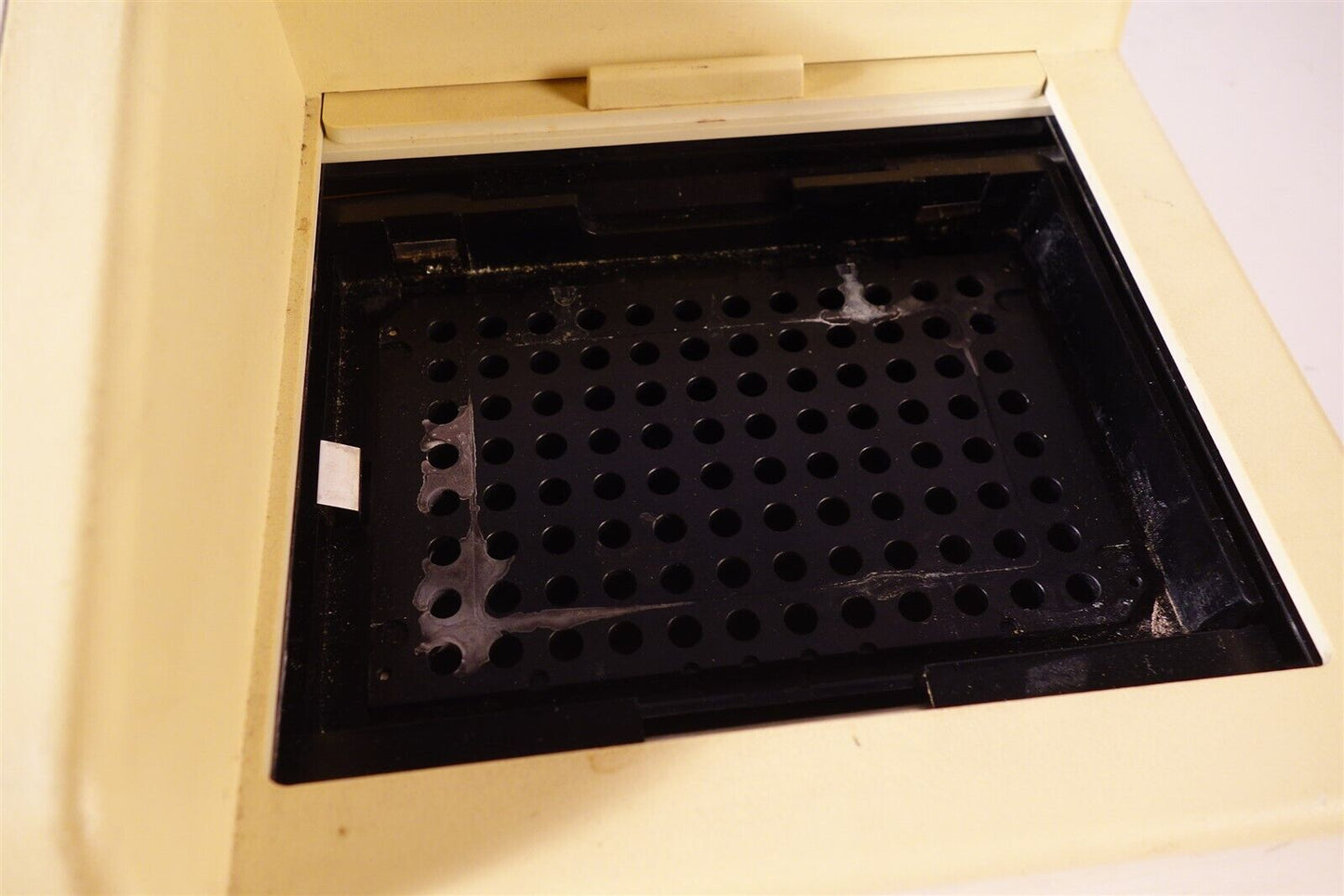 BioRad Benchmark Microplate Reader Working but Read