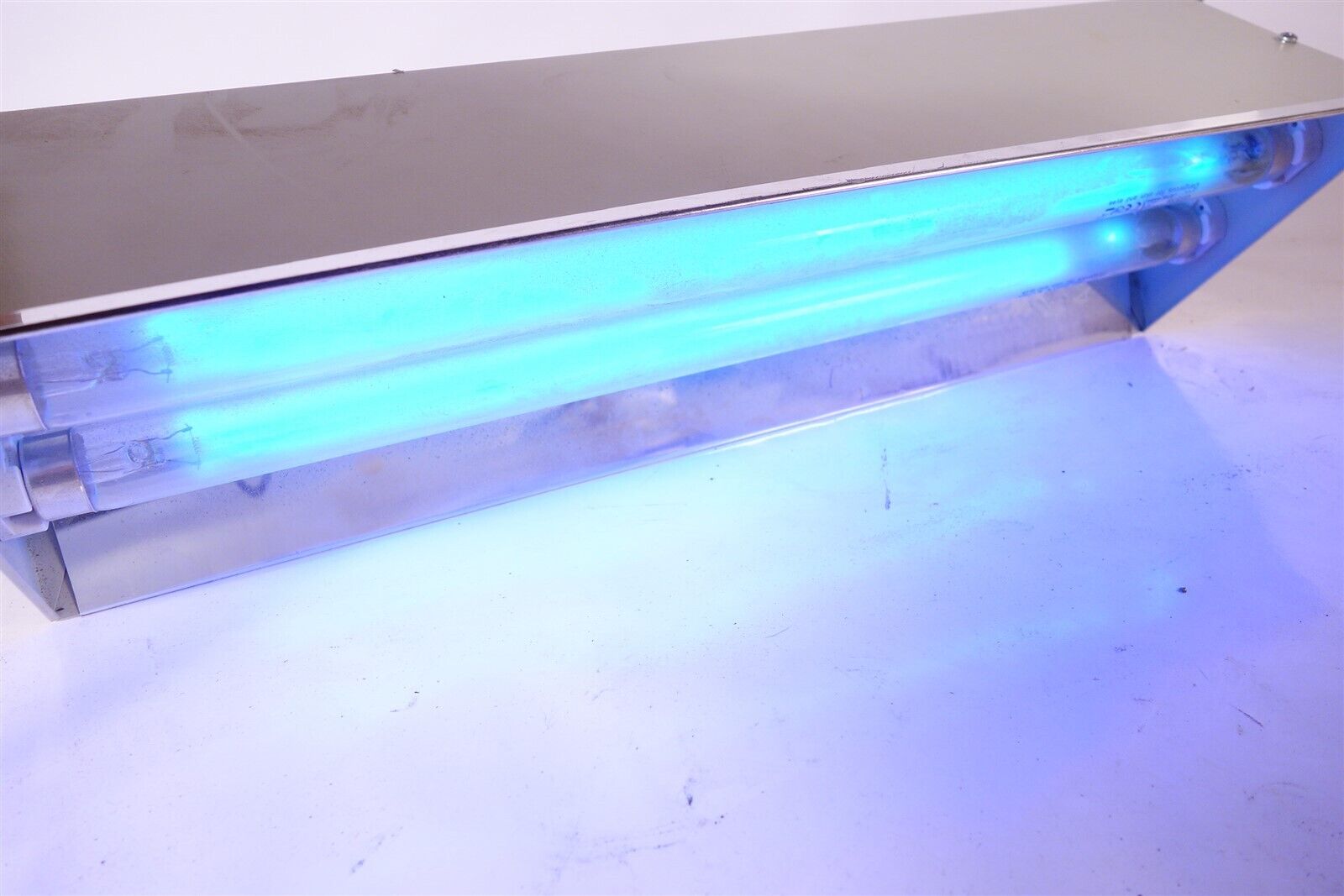 UVP Entela Sankyo Denki G15T8 Germicidal UV Lamp 