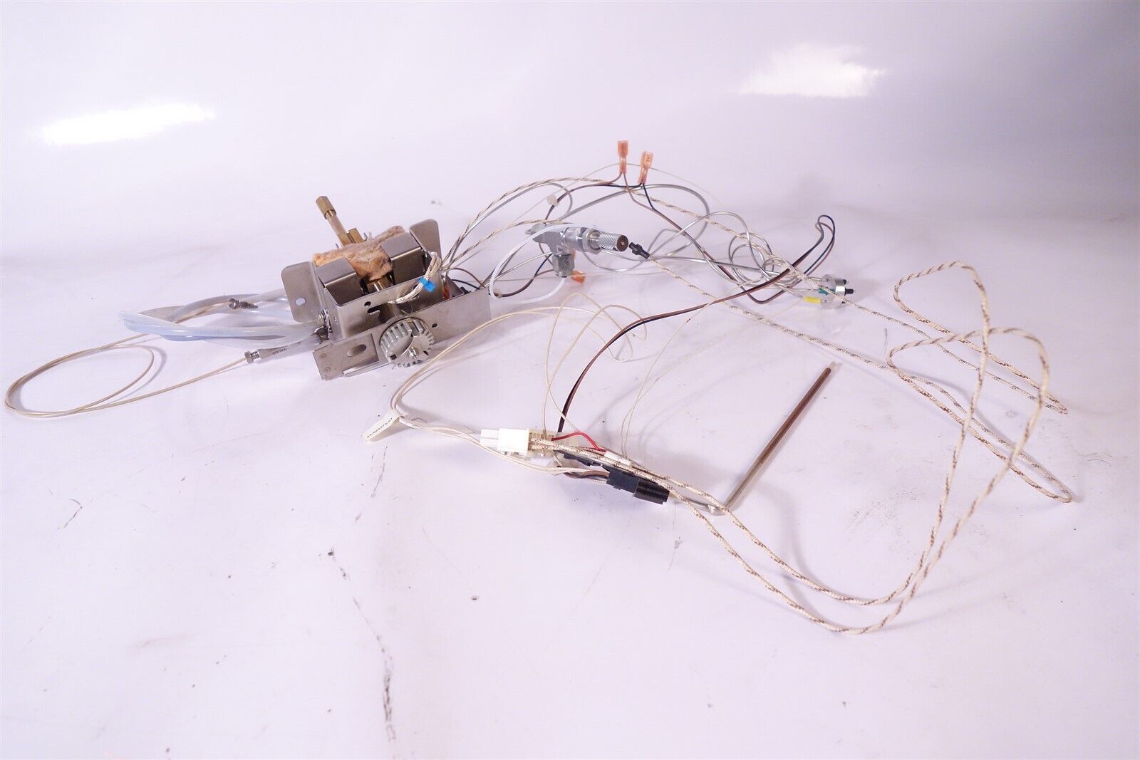 Varian CP-3800 3800 GC Injectors Saturn Injector Assembly 