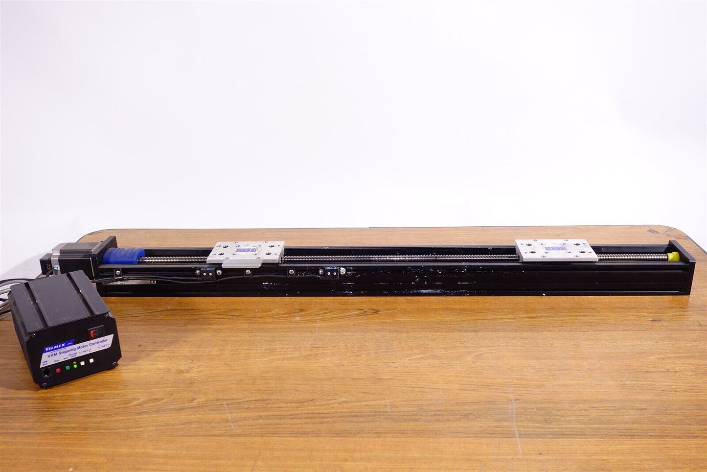VELMEX VXM Stepping Motor Controller & VEXTA BiSlide Fixture NM10-0300-E01-21 
