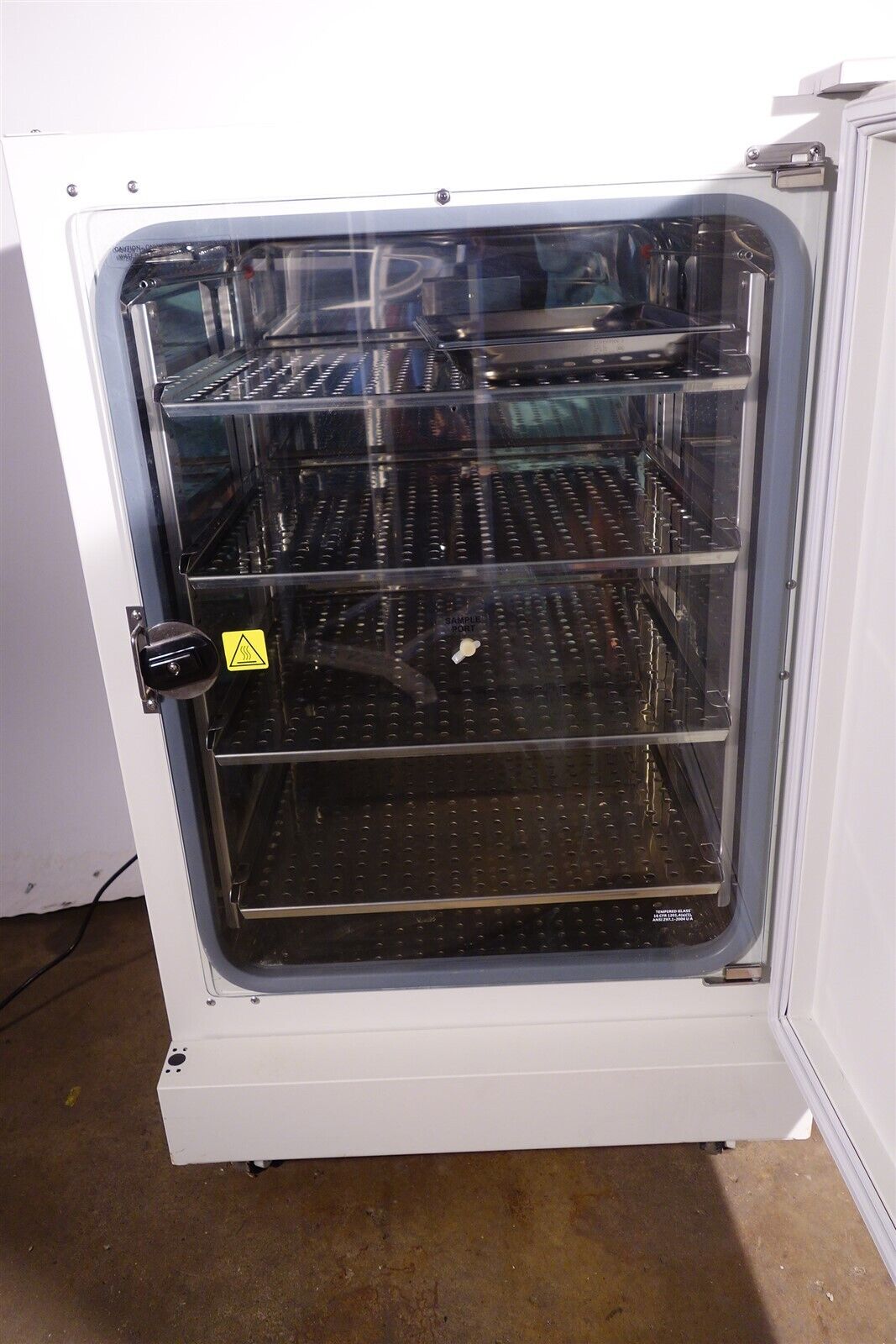 Nuaire Incubator NU-5810 - Needs Sensor - Excellent 