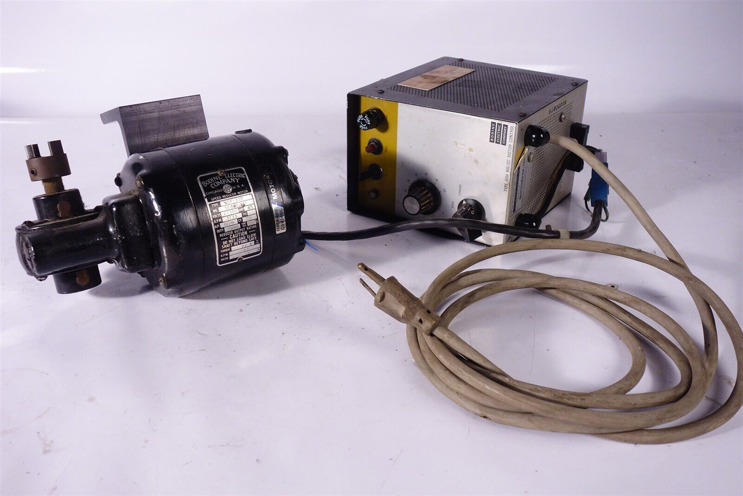 BODINE ELECTRIC NSH-33R 30:1 / NSH33R SERIES 400 Control Gear Motor + Controller