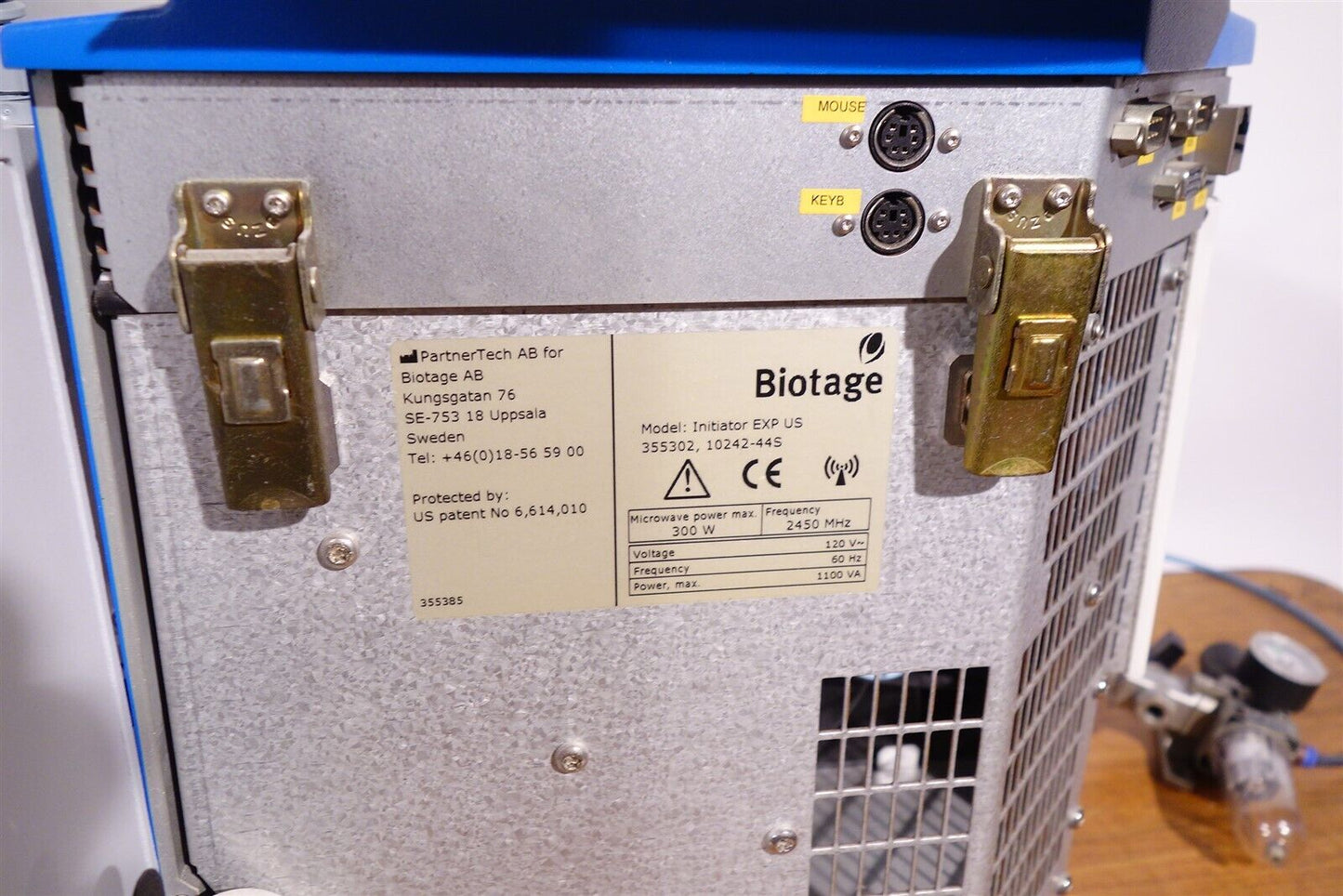 Biotage Initiator EXP US with Robot Eight 