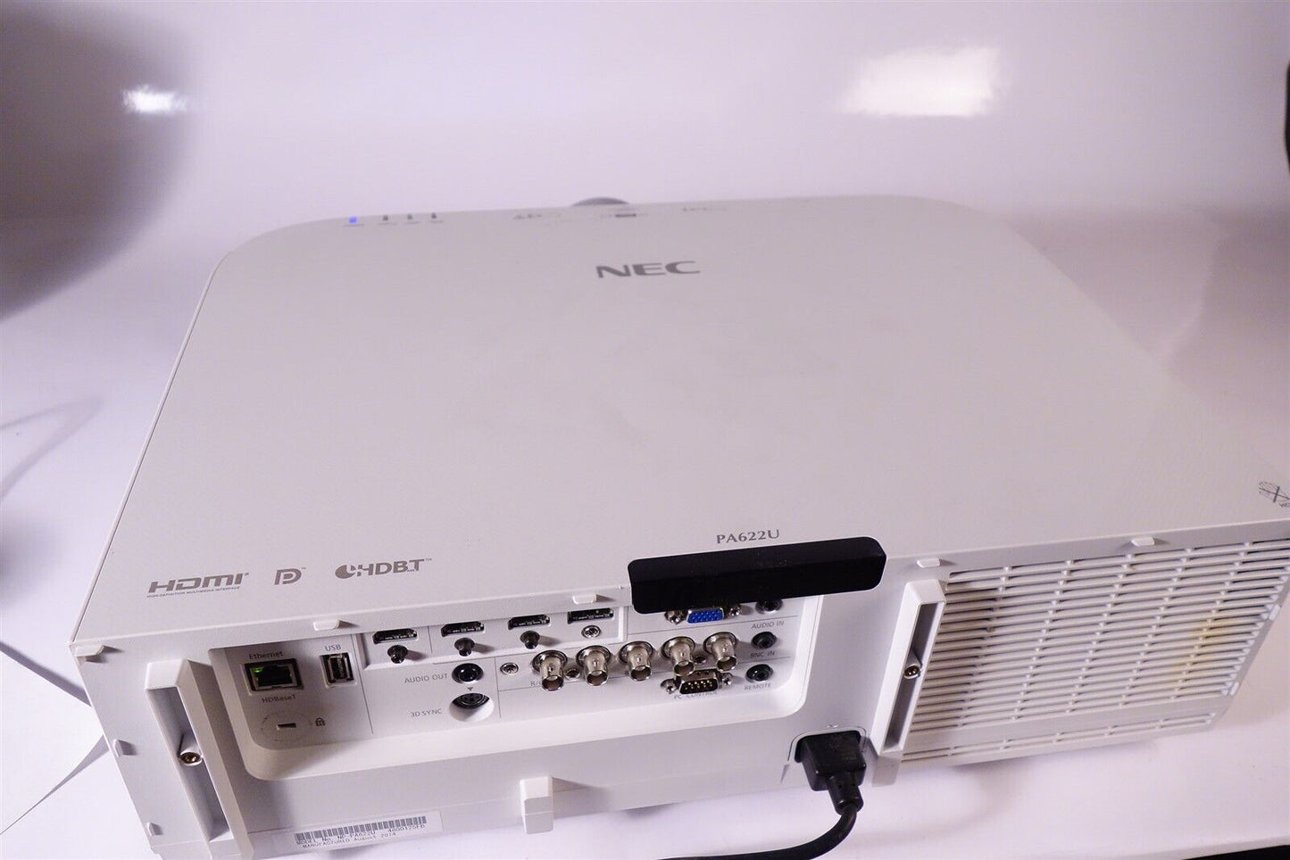 NEC NP-PA622U - 6200 Lumens WUXGA 1080p LCD Projector READ