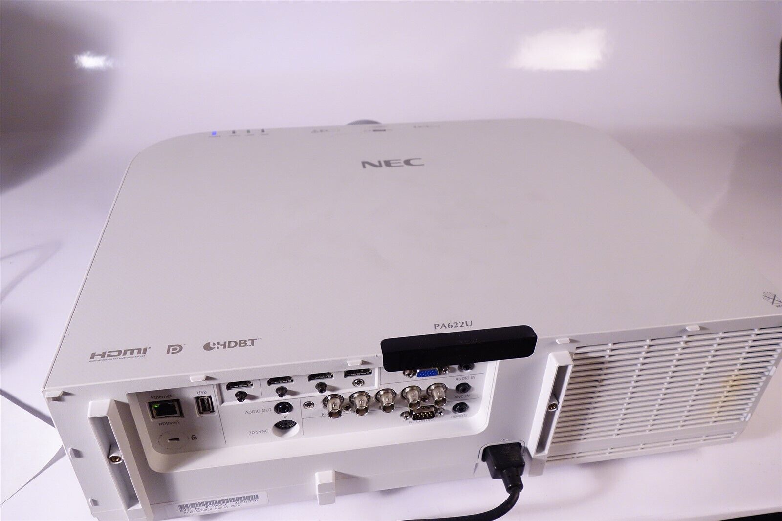 NEC NP-PA622U - 6200 Lumens WUXGA 1080p LCD Projector READ