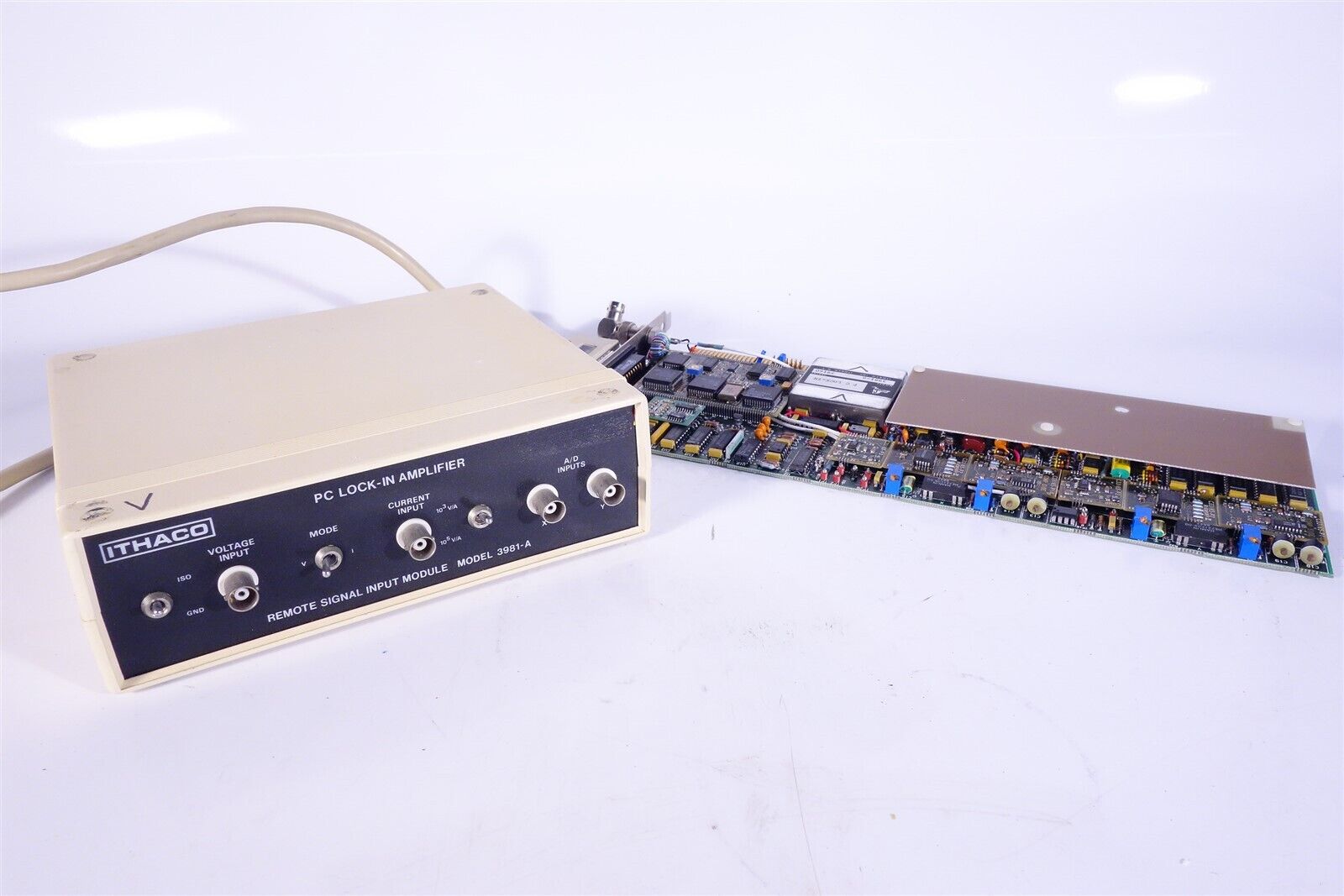 Ithaco PC Lock-In Amplifier + Remote Signal Input Module 3981-A 3981-B