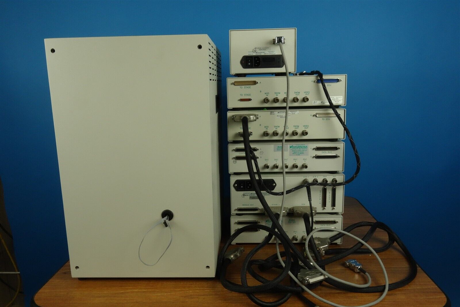Topometrix Aurora Microscope Control Hardware Units Decoder / Modulator