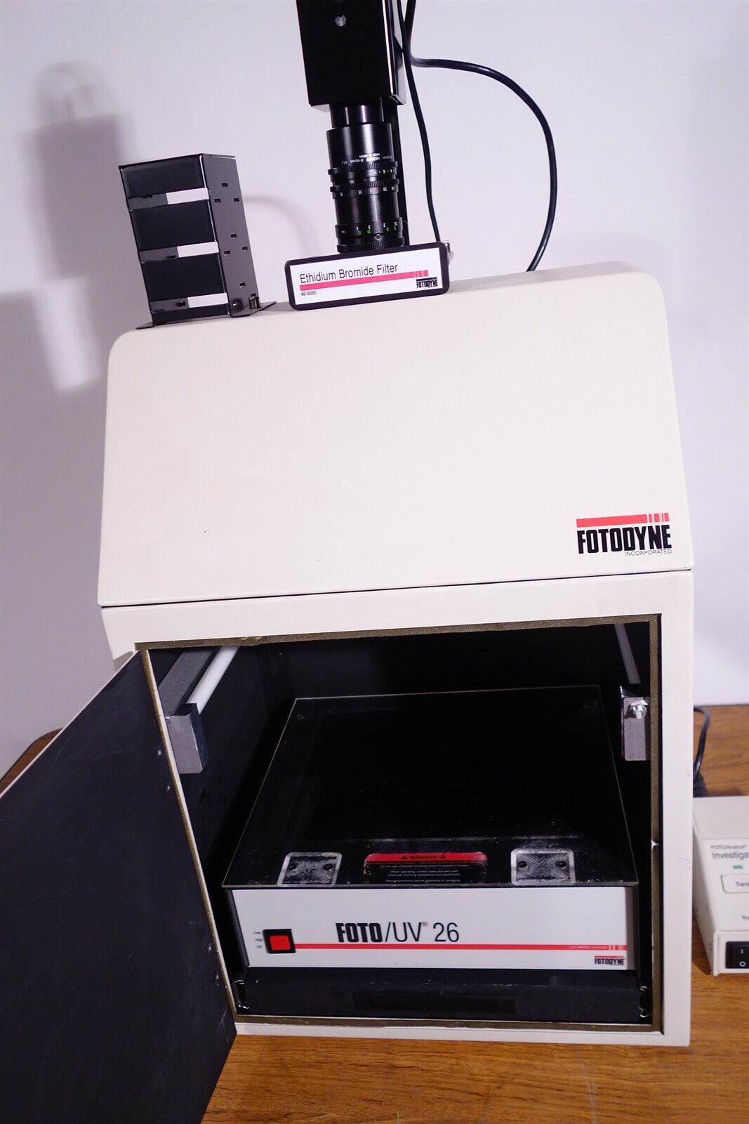 FOTODYNE 60-2105 Gel Imaging System Scion CFW-1308M + Filters / Illuminator