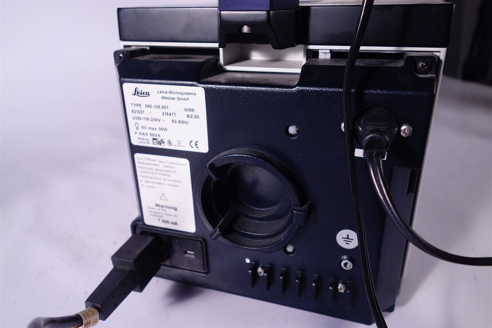 Leica / Leitz DMIL Inverted Phase Contrast Microscope with Objectives, Complete