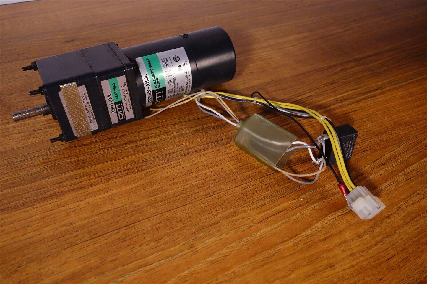 Oriental Motor Co 2RK6GN-AMUL AC Magnetic Brake Motor w/ 2GN10XK Gear Head