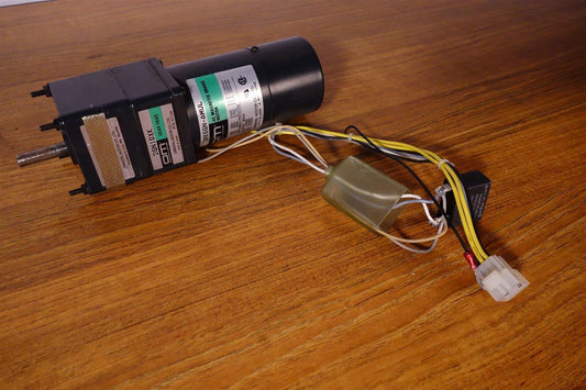 Oriental Motor Co 2RK6GN-AMUL AC Magnetic Brake Motor w/ 2GN10XK Gear Head