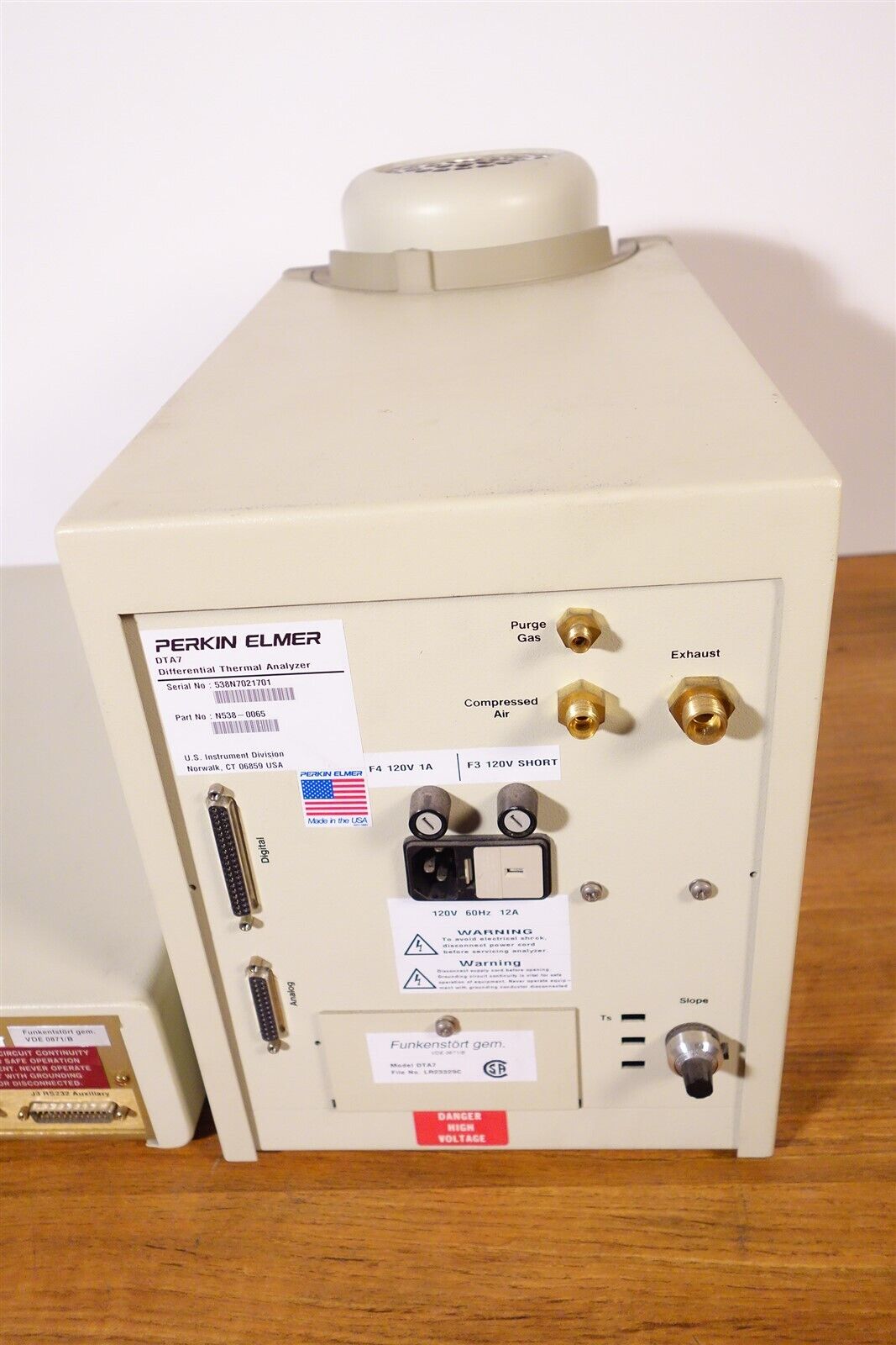 Perkin Elmer DTA7 Differential Thermal Analyzer + TAC7 Controller 