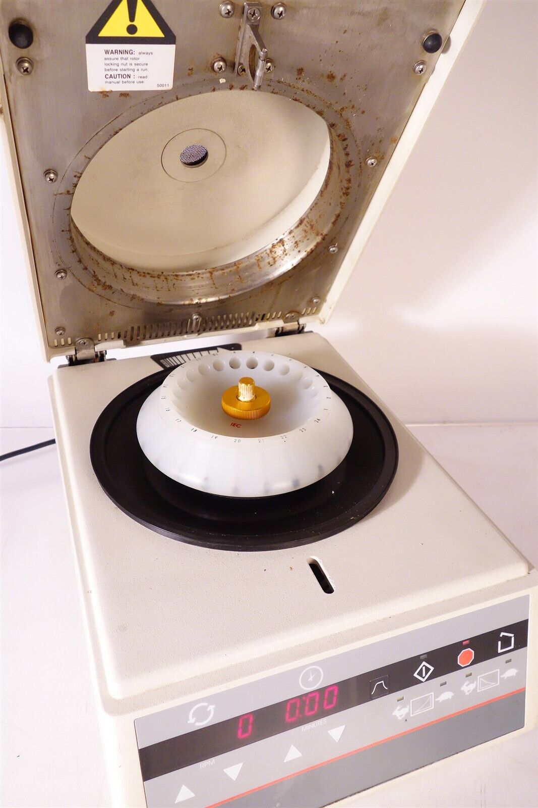 IEC Micromax Centrifuge works but has noise. 