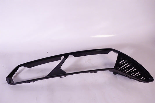 GM Carbon Flash Metallic Rear Fascia Turn Signal Lamp Trim Panel 23406885