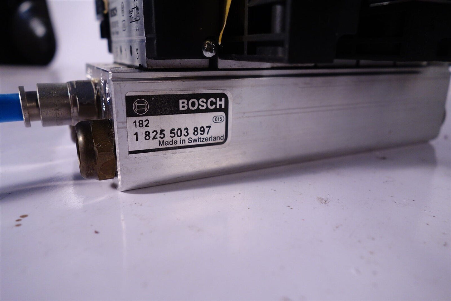 Bosch / Murr Pneumatic Block / Manifold / Control 