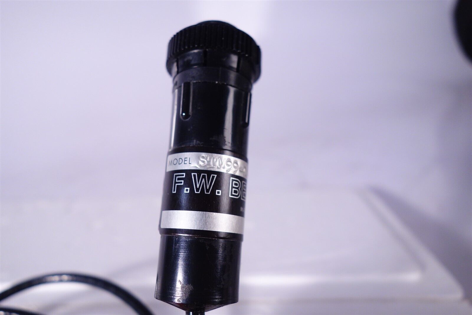 Lot of 2 FW F.W. Bell SAM99-1802 STM99-0402 Gaussmeter Probes