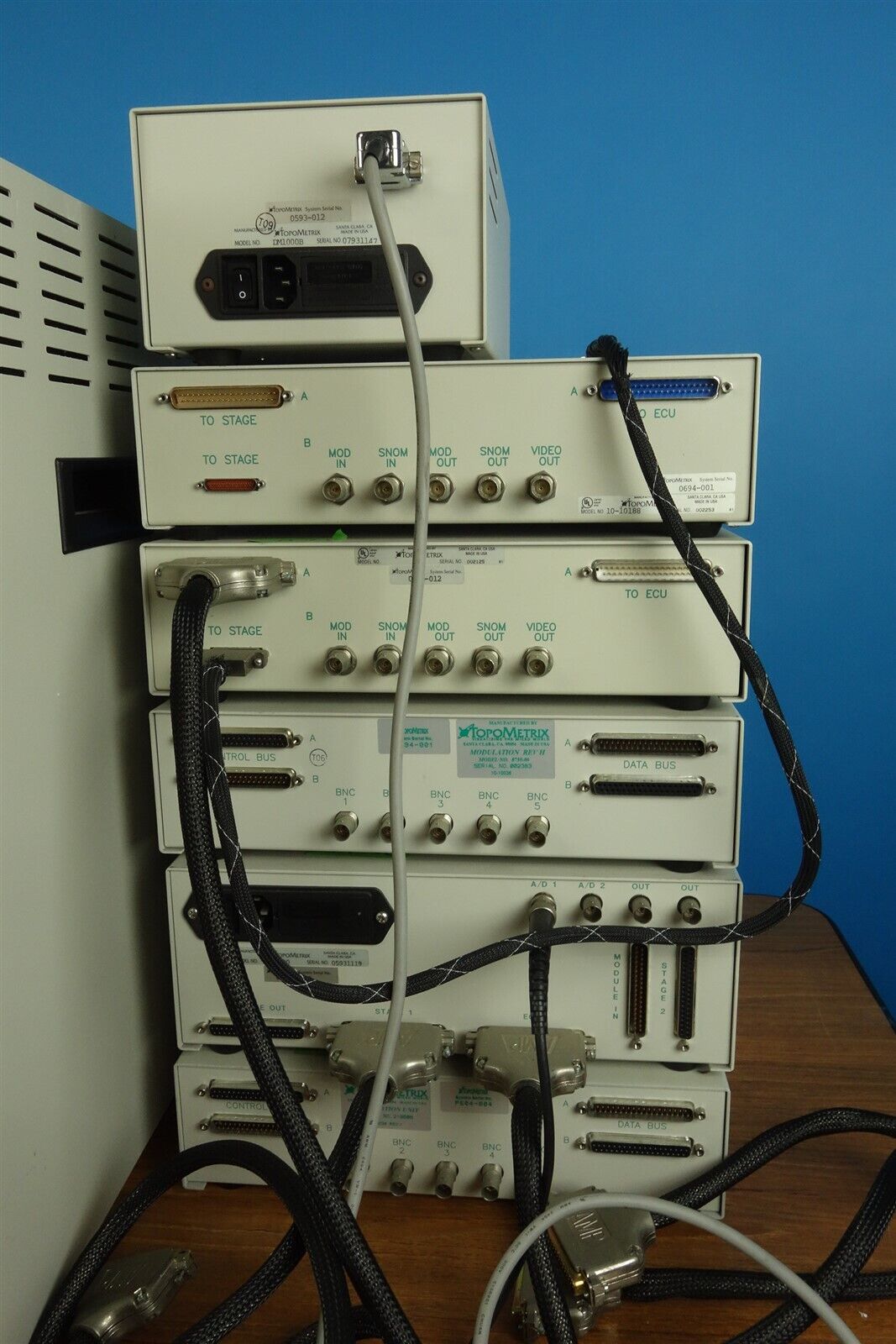 Topometrix Aurora Microscope Control Hardware Units Decoder / Modulator