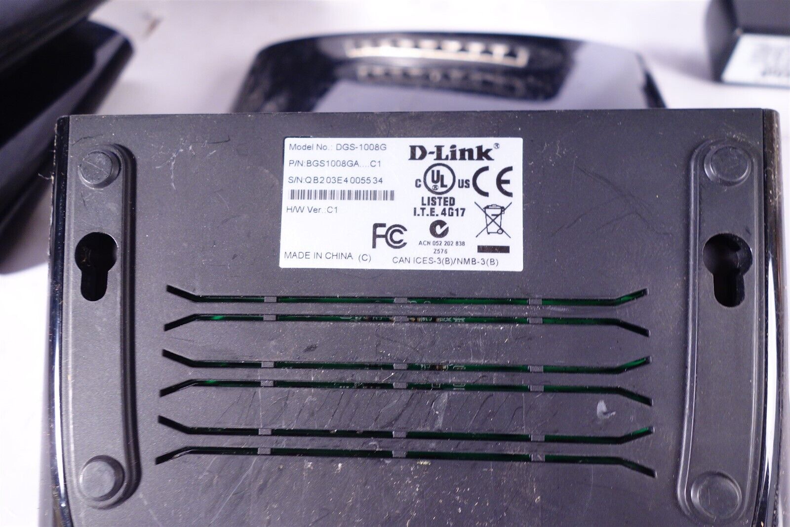 Large Lot of D-Link DGS-1008G Routers Working but no included power supplies