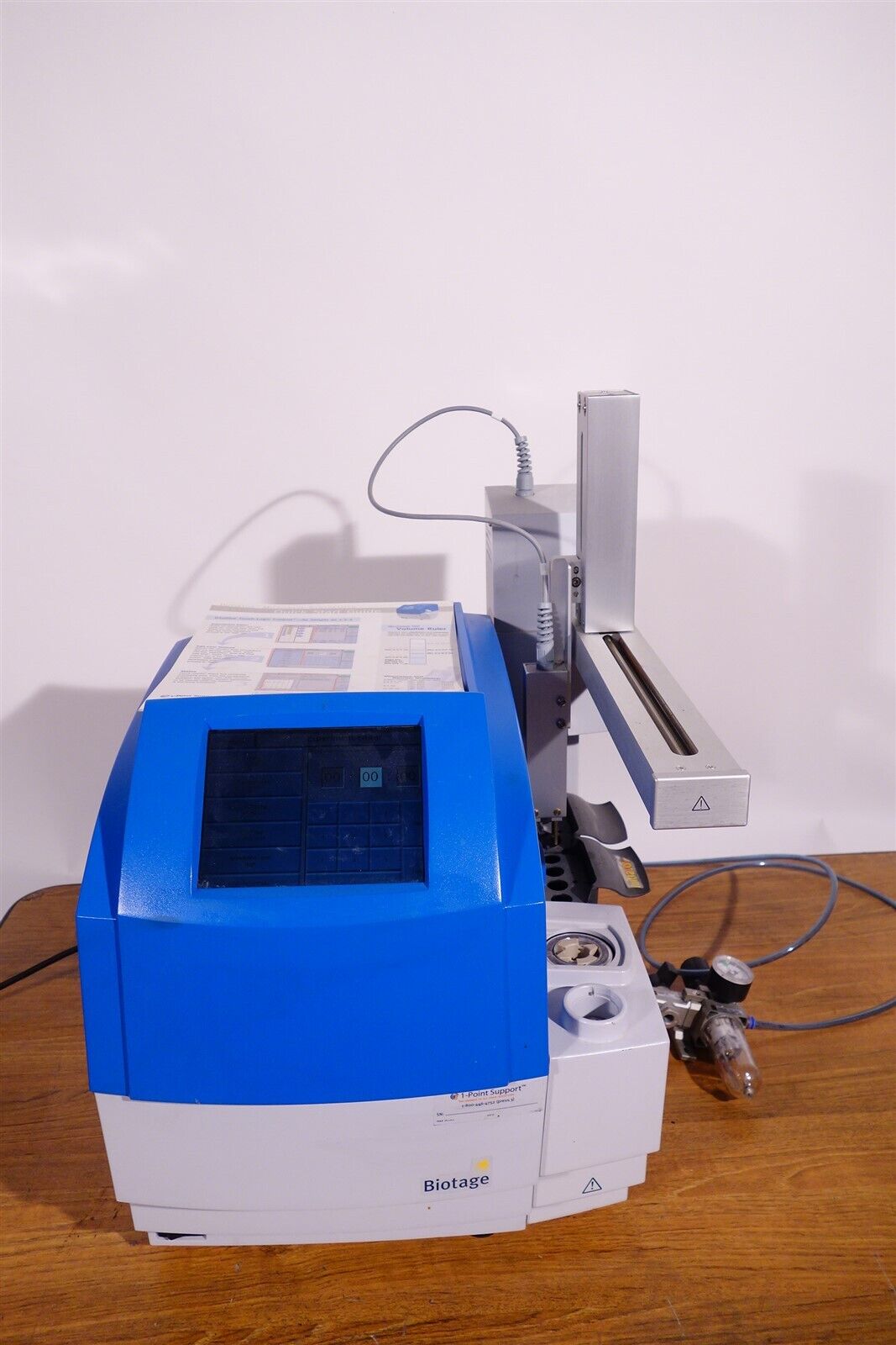 Biotage Initiator EXP US with Robot Eight 