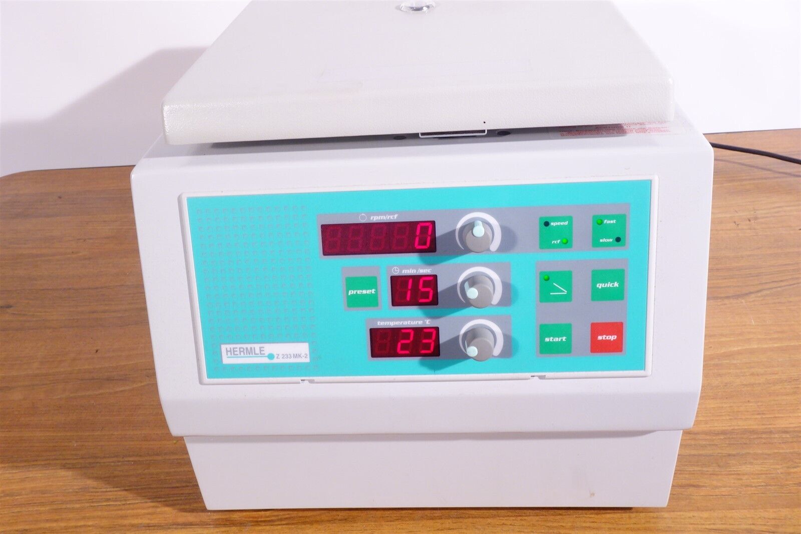 Hermle - Labortechnik Refrigerated Centrifuge Z 233 MK2 14000 Rotor Working READ