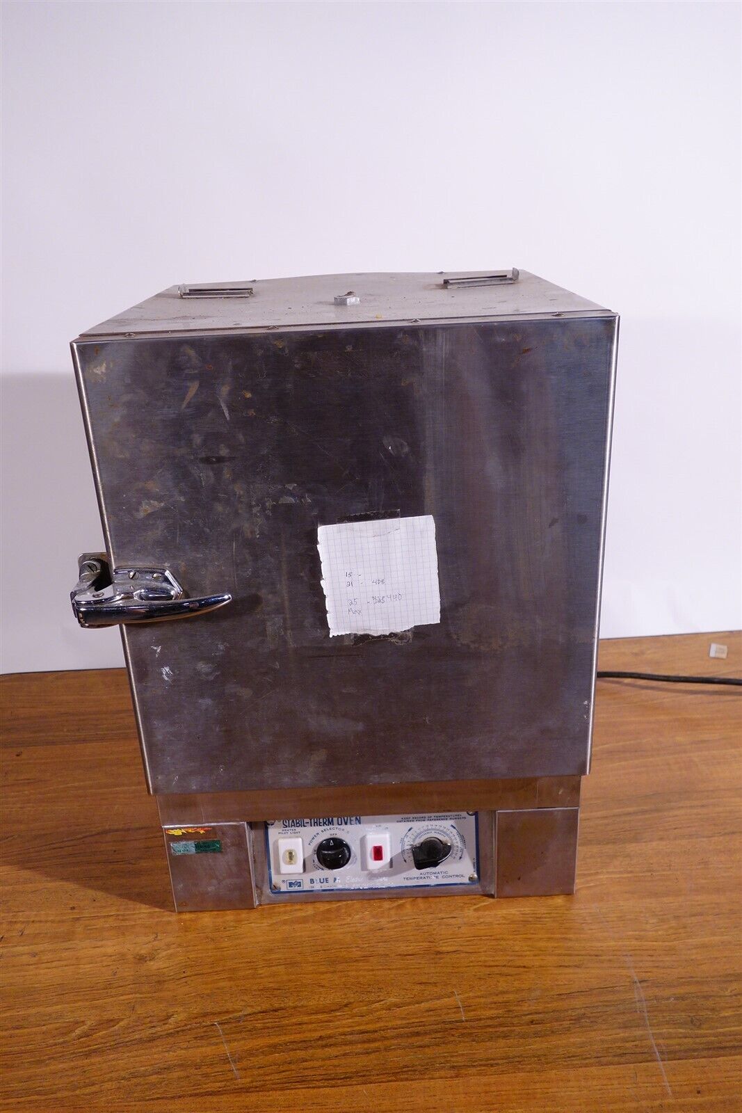 BLUE M OV-12A OVEN INNER DIMENSIONS 12”H X 12”W X 12”D Working Condition 